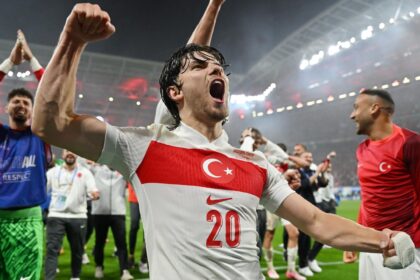 Terrific Turkey knock out Austria to set up Netherlands clash