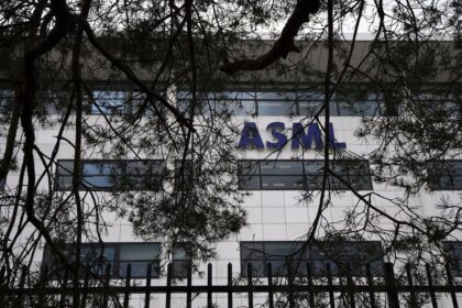 ASML: 경기가 침체되면 지금이 매수하기 좋은 시점일까요?