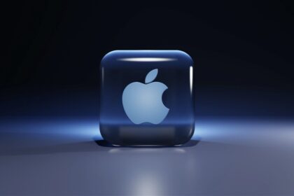 Apple 주식: iPhone 15 판매가 성장을 주도, 지금이 매수할 때일까?