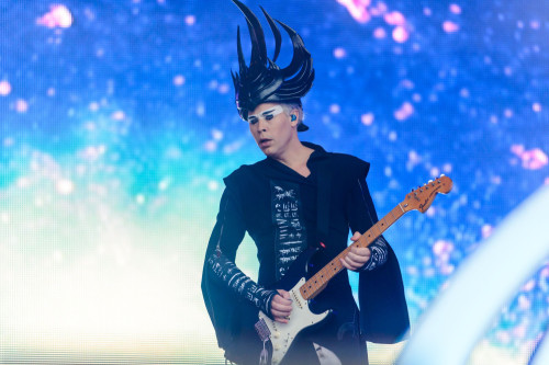 Luke Steele은 Empire of the Sun 없이는 길을 잃었습니다.