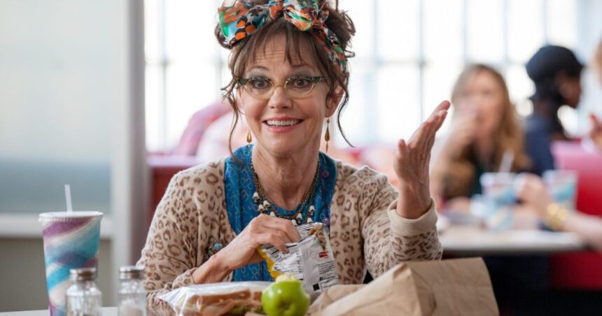 주목할 만한 밝은 생물: Sally Field가 Netflix 영화 주연을 맡을 것이라는 논의 중