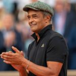 전 슬램 챔피언 야닉 노아(Yannick Noah)가 프랑스에서 장애인 테니스 선수로 출전합니다