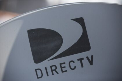 DirecTV는 콜로라도 기반 Dish Network 구매로 인해 플러그를 뽑을 수 있습니다.