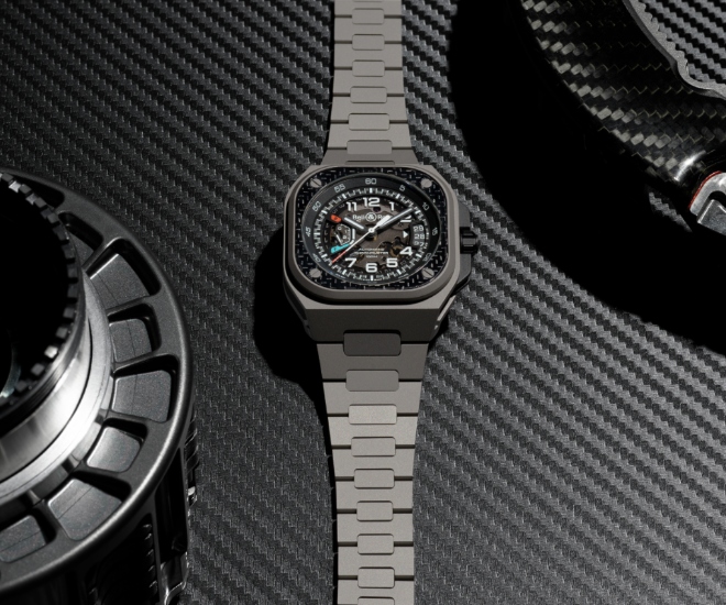 Bell & Ross BR-X5 레이싱: 속도와 정확성의 만남