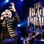 마이 케미컬 로맨스(My Chemical Romance)가 블랙 퍼레이드(The Black Parade)를 기념하기 위해 대규모 스타디움 투어를 발표했습니다.